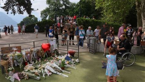Annecy gathers in support of knife attack victims